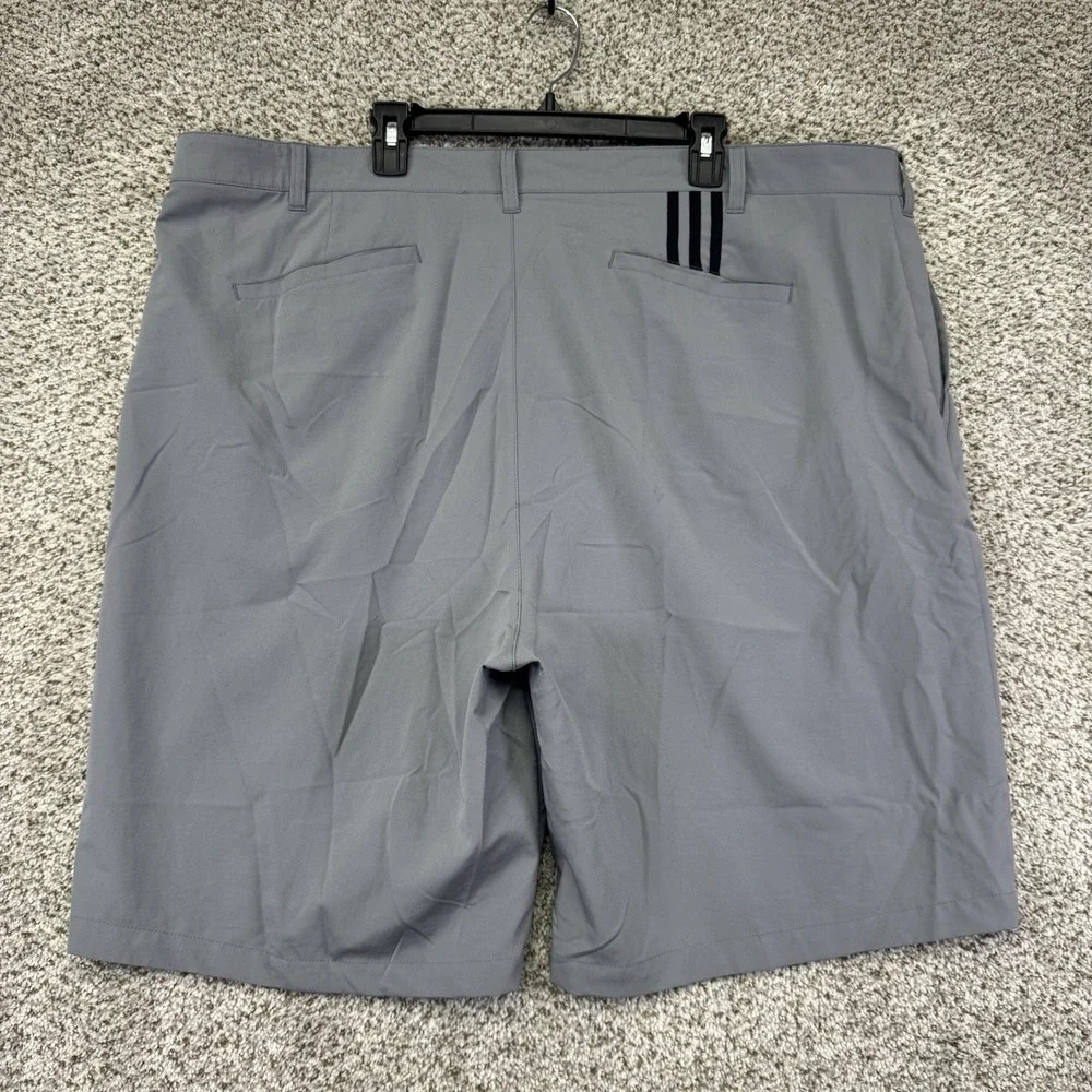 Adidas Golf Shorts Men's Size 48 Gray Flat Front Pockets Performance Stretch